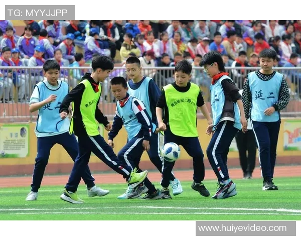 8.3分顶级足球球星引爆绿茵赛场掀起新一轮巅峰对决热潮